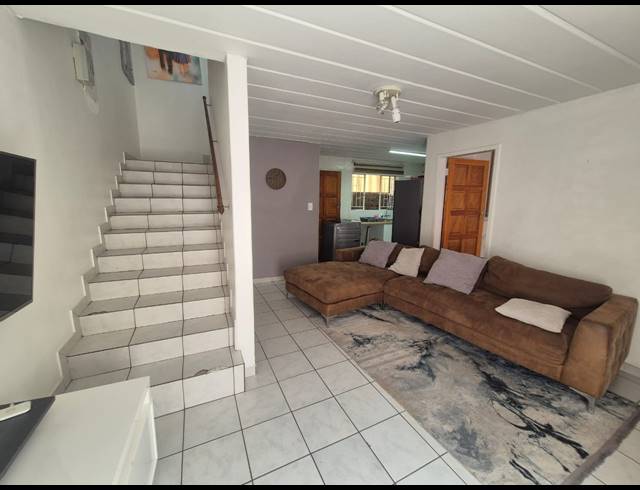 3 BEDROOM TOWNHOUSE FOR SALE IN VANDERBIJLPARK SE 3
